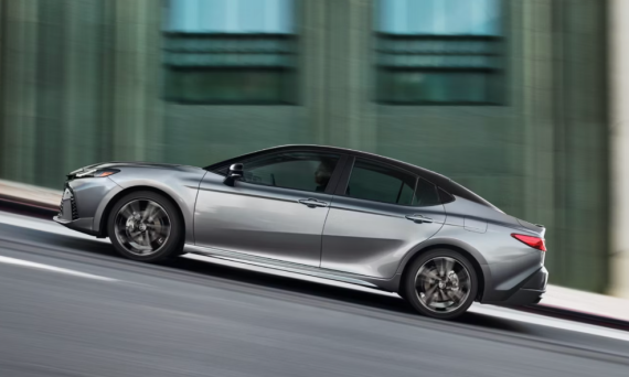 2025 Toyota Camry Hybrid
